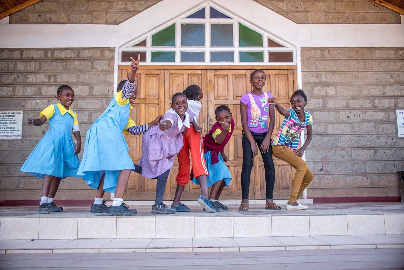 Michele, Elizabeth, Josephine, Monica, Caroline and Lisa love spending time together
